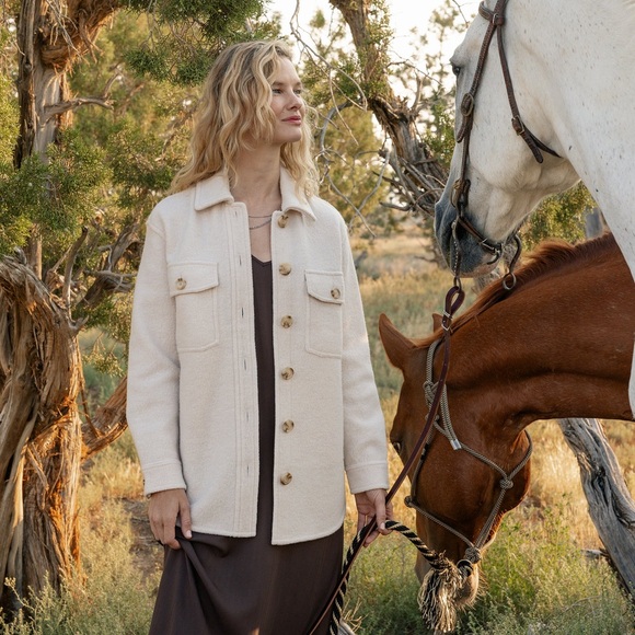 cozy earth Jackets & Blazers - Cozy Earth Women's Bouclé Wool Shacket Alabaster